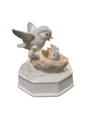 Otagiri Music Box "Id Like To Teach The World To Sing" With Bird & Nest Figurine